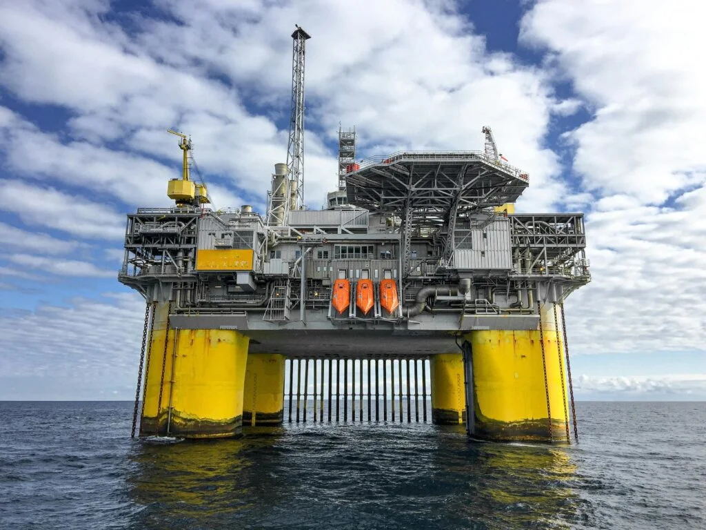Offshore maritime platform